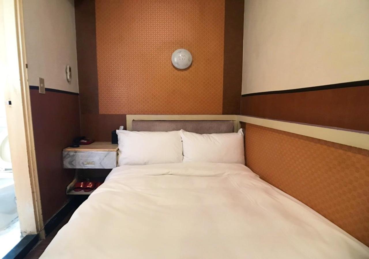 Huang Kai Hotel Тайчжун Екстер'єр фото